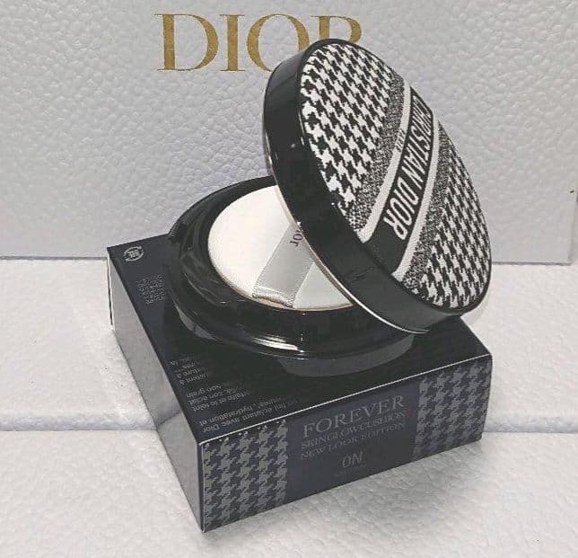 user_e02382feさま♥2点Dior オイルチャームキーホルダーファンデ