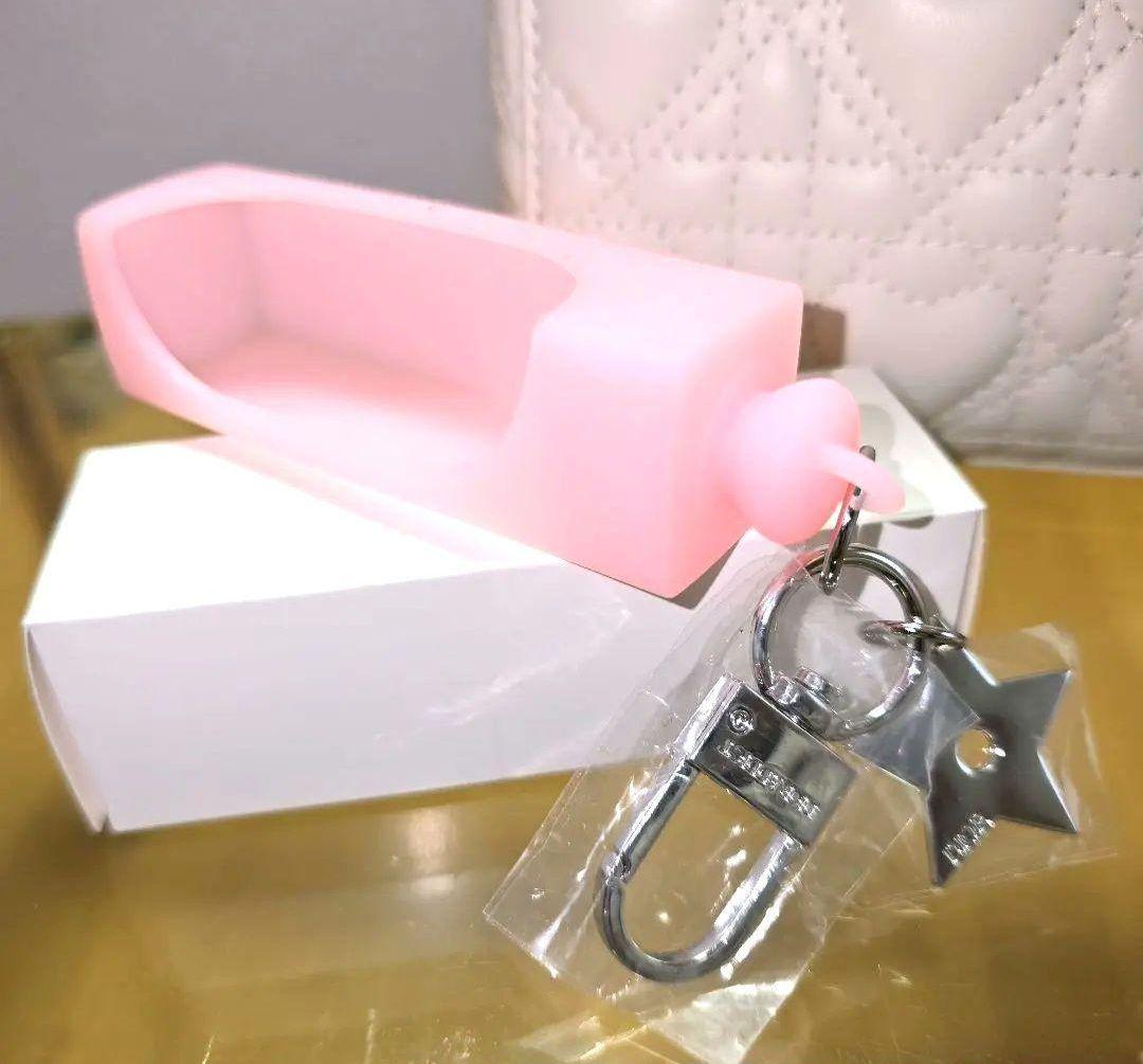 user_e02382feさま♥2点Dior オイルチャームキーホルダーファンデ