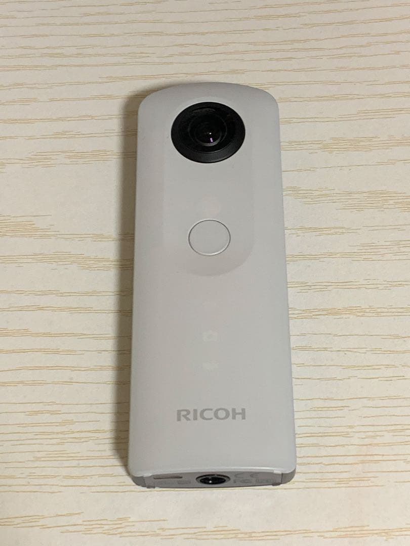 RICOH THETA 360度カメラ USBケーブル付