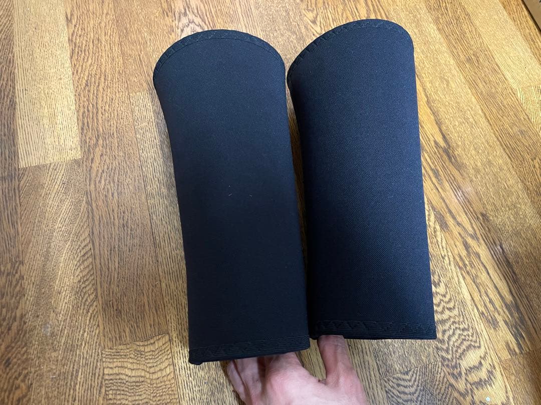 【即購入OK】ONI ニースリーブPRO Mサイズ A級品(通常販売品)