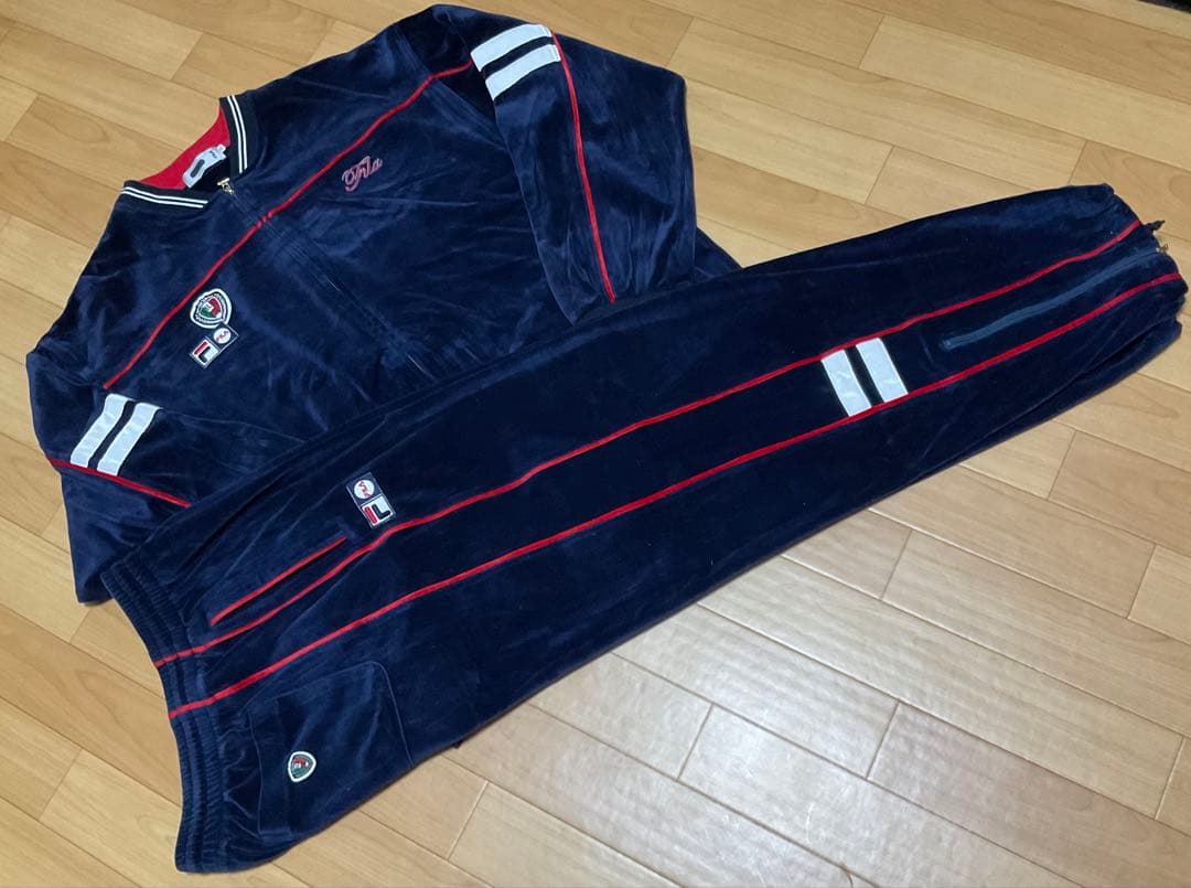 フィラFILA(ネイビー)ベロア上下ジャージXLサイズ