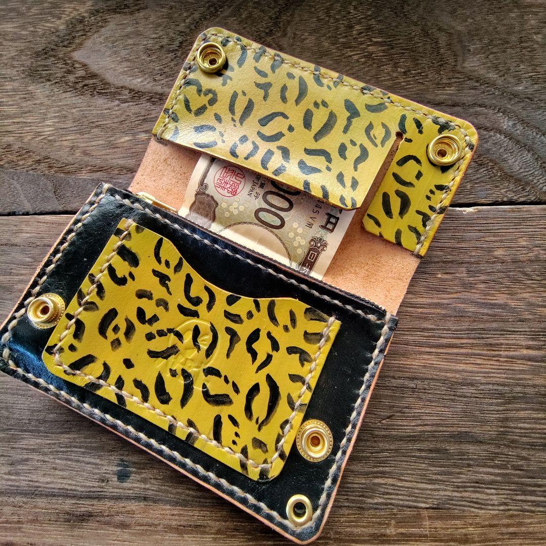 ミドルサイズ トラッカーウォレット 黒× 豹＆ハイビスカス 欲張りセット 84