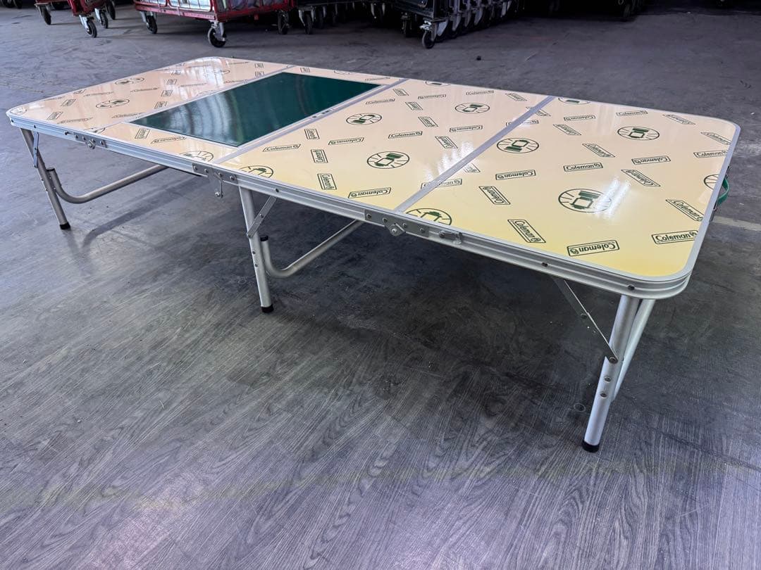 コールマン4つ折りテーブル　チャコールグリルセット