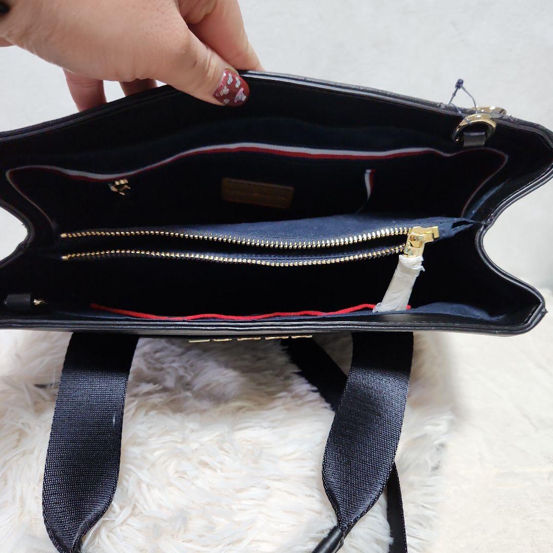 ☆新品未使用☆トミーヒルフィガー キャシー ラージサッチェルバッグ 2way