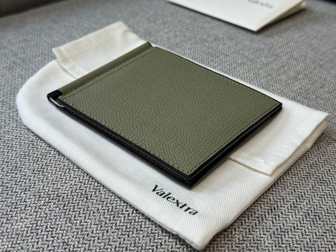 未使用 ヴァレクストラ マネークリップ カードケース オリーブグリーン