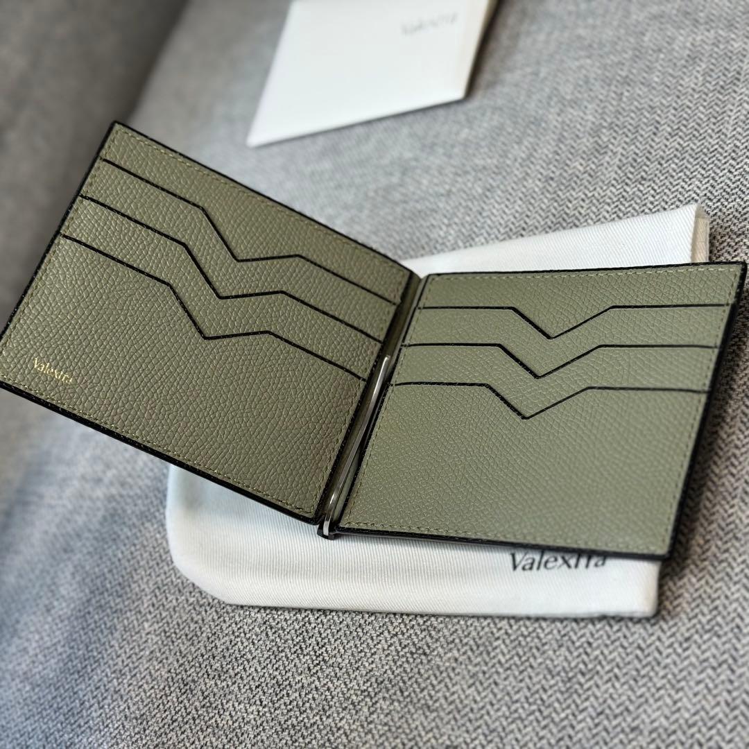 未使用 ヴァレクストラ マネークリップ カードケース オリーブグリーン