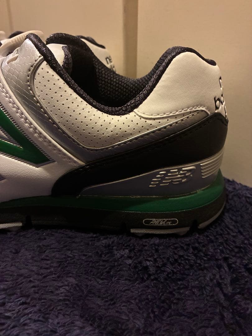 極美品NEW BALANCE MGB574 ゴルフシューズ シロ 26 boa