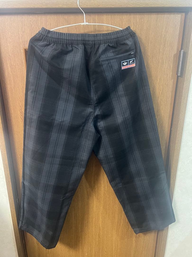 アディダス オリジナルス & オールブラックス ファイヤーバード チェック柄