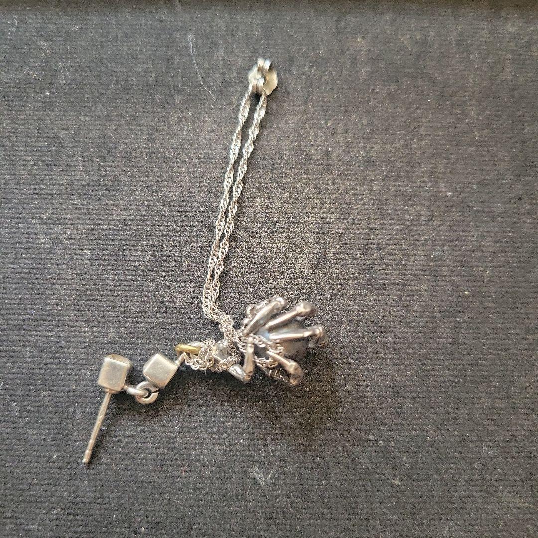 gunda DEVIL　ボーンハンドピアス