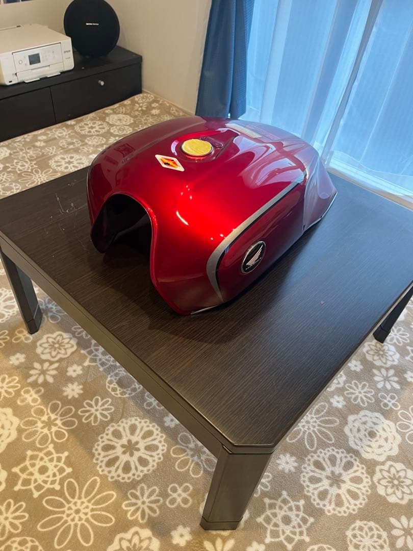 ホンダ バイクタンク 赤　cb1100