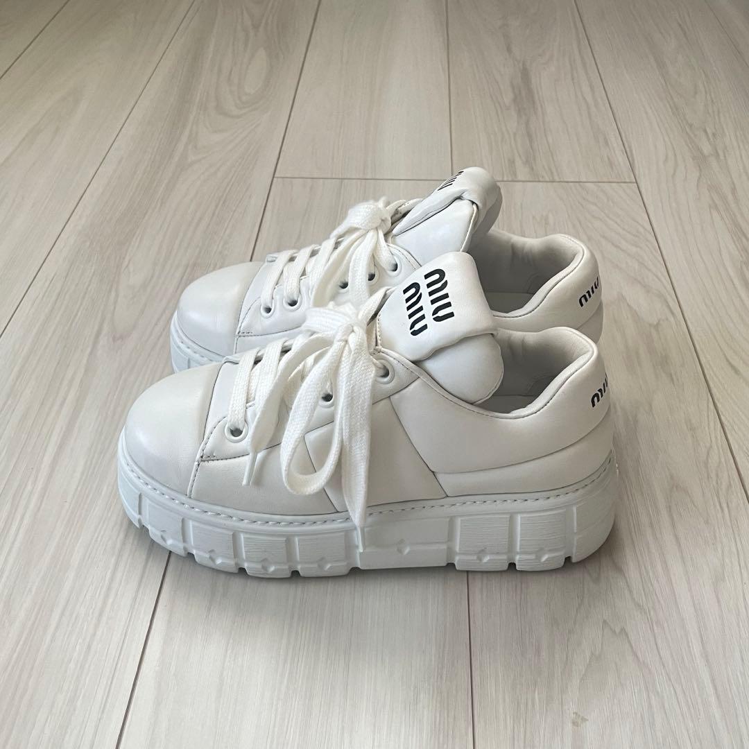 ふぁみありす様 miu miu スニーカー