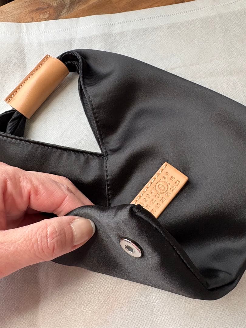 MM6 メゾン マルジェラ　 トートバッグ　サテン