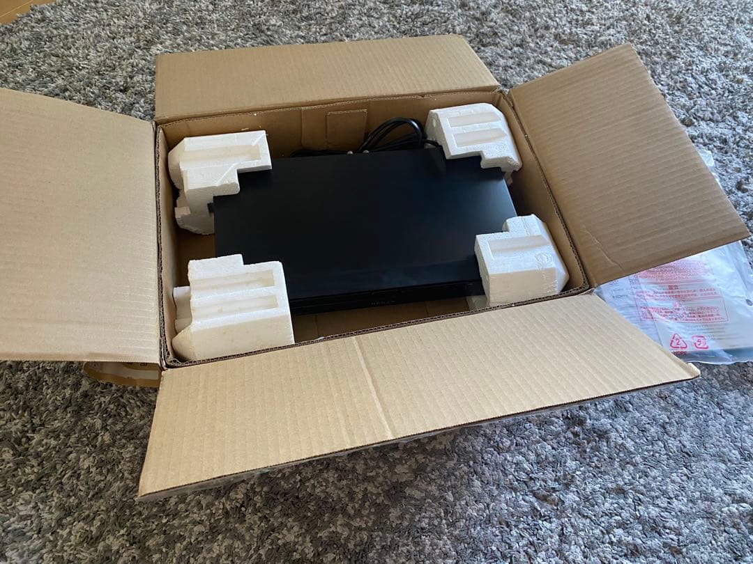 【未使用品】TOSHIBA REGZA ブルーレイレコーダDBR-C100