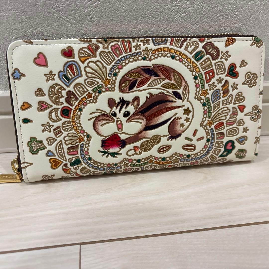 未使用♡文庫屋大関♡ ぐるっとファスナーの長財布