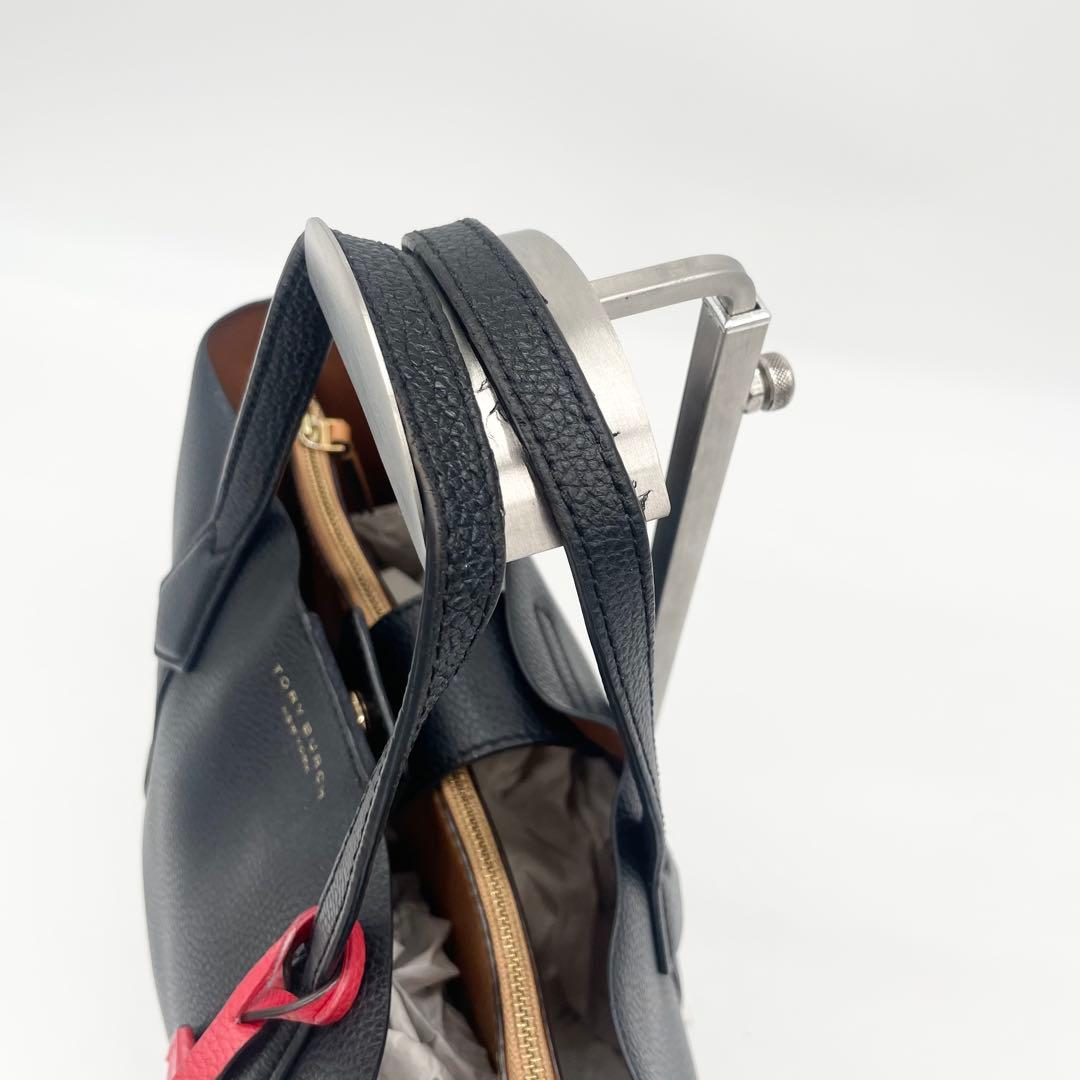 Tory Burch トリプルコンパートメント ペリー　ショルダーバッグ