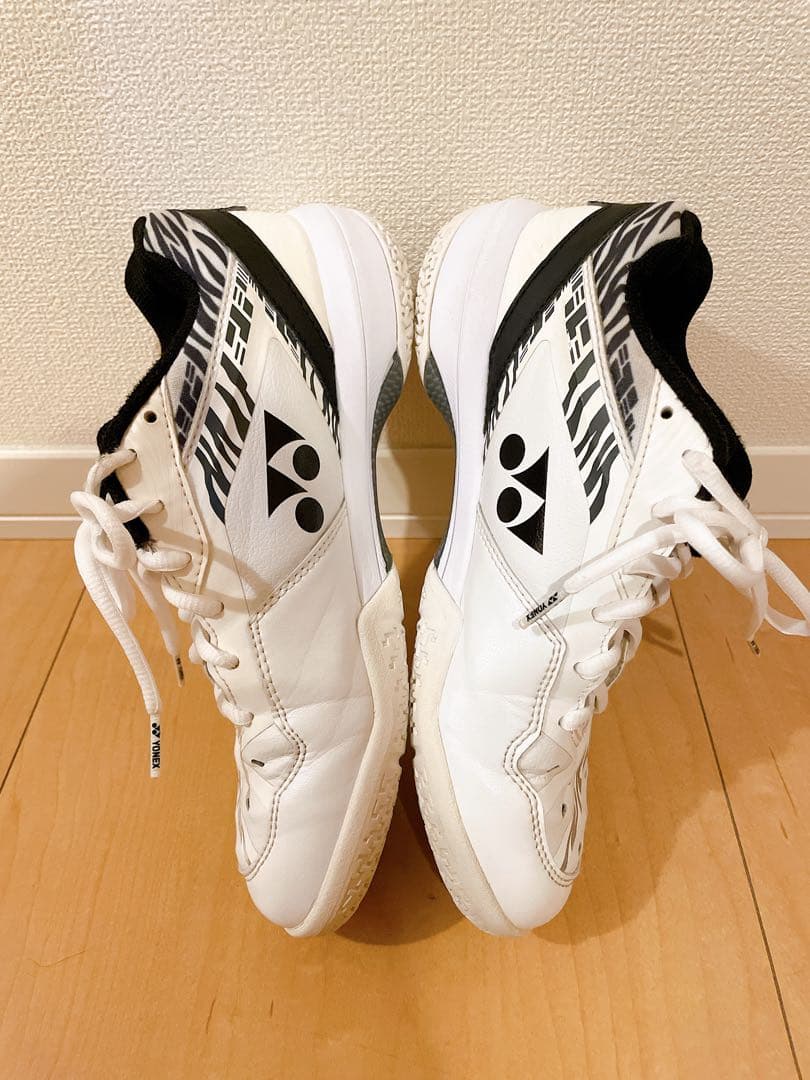 【希少！美品】ヨネックス　バドミントンシューズ　桃田賢斗選手モデル　靴　24cm