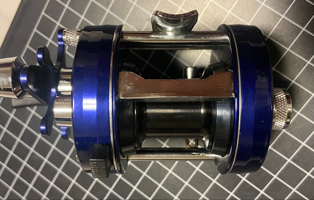 ABU アンバサダー2500C ブルー　超美品