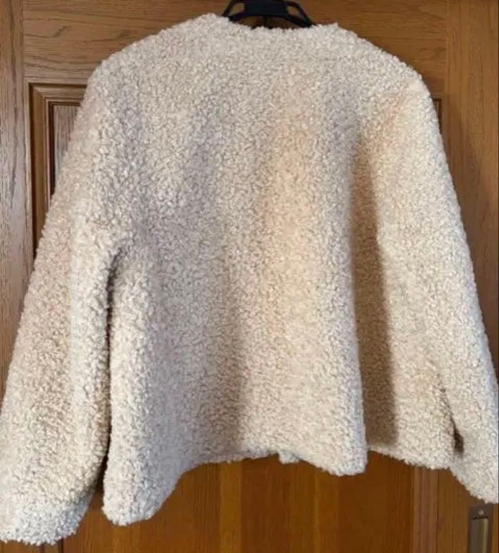 Mila Owen 金釦ノーカラーコンパクトボアジャケット