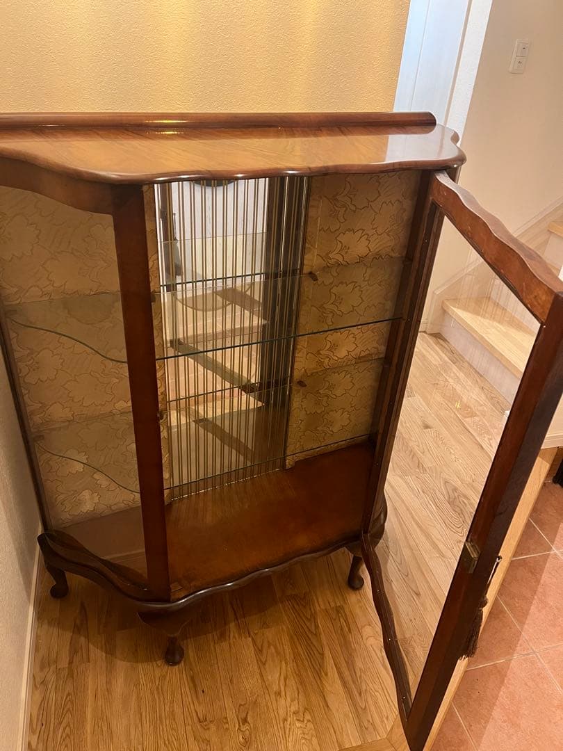 イギリスアンティーク　キャビネット　アンティーク家具　 飾り棚　英国家具・送料込