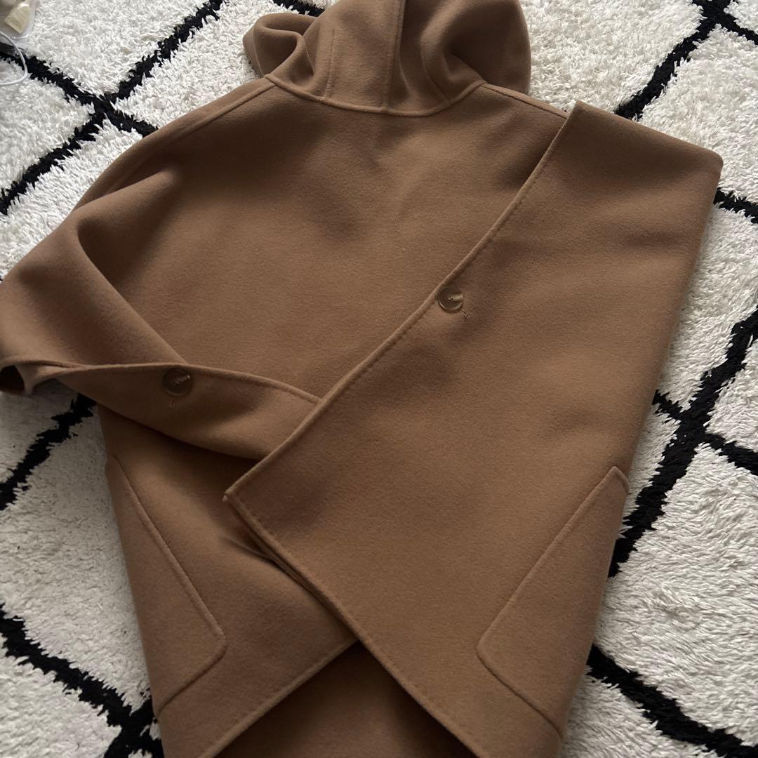 【OHGA】オーガ 24AWリバーポンチョコート キャメル　お値下げ