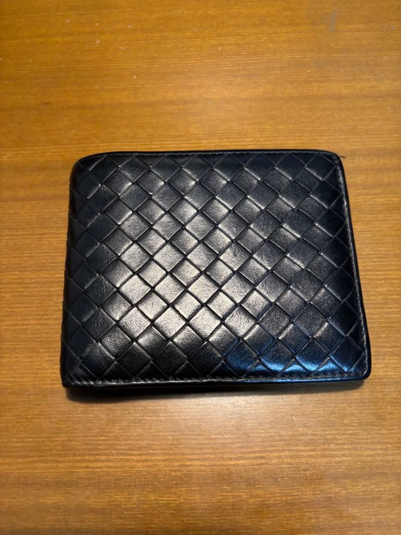 BOTTEGA VENETA イントレチャート　二つ折り財布 ブラック