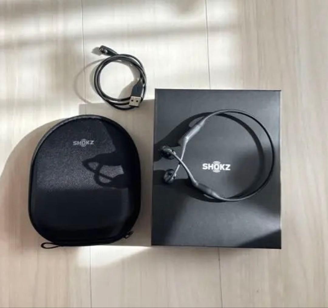 SHOKZ OPENRUN PRO 骨伝導イヤホン 耳を塞がないイヤホン