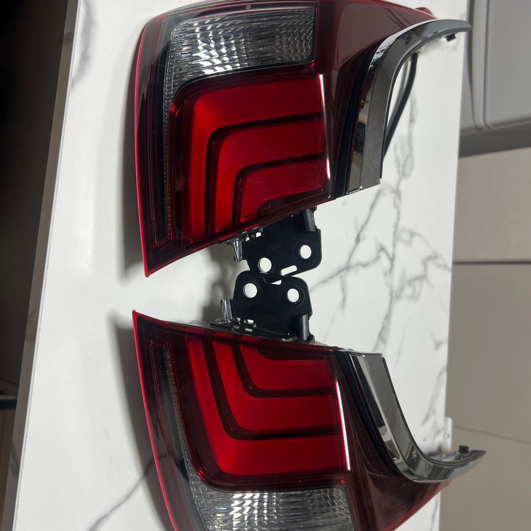 レクサスES前期　純正後方ウィンカーランプ