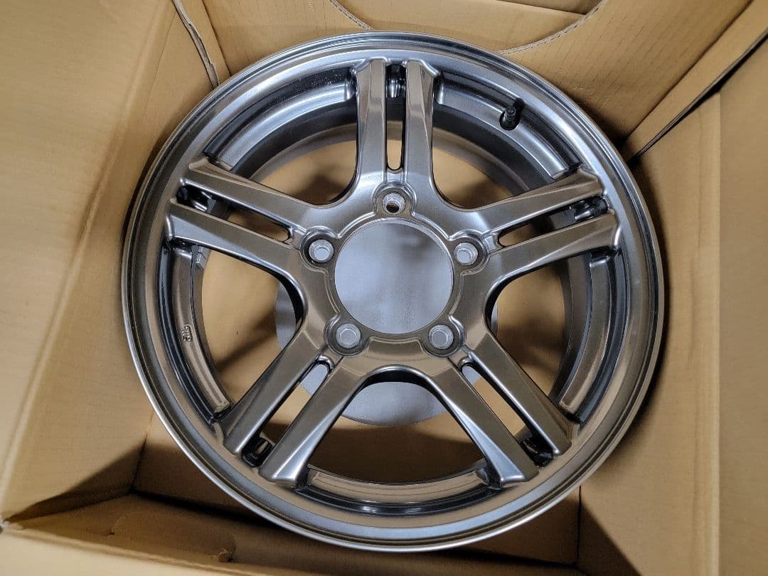 N*u様 新車外し スズキ ジムニー ランドベンチャー 純正 16インチ AW