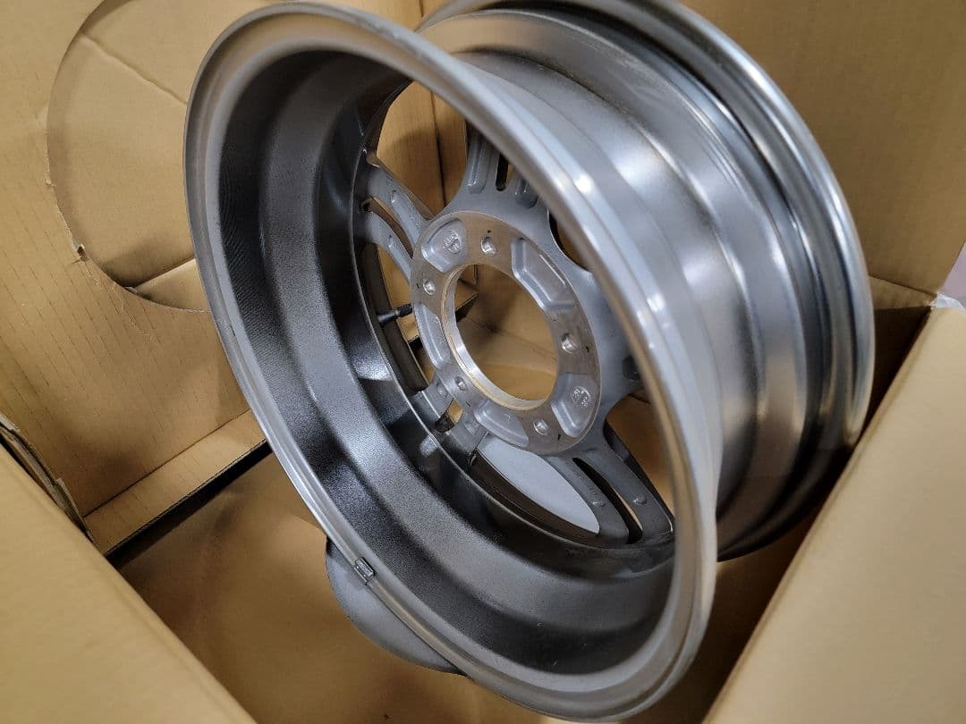 N*u様 新車外し スズキ ジムニー ランドベンチャー 純正 16インチ AW