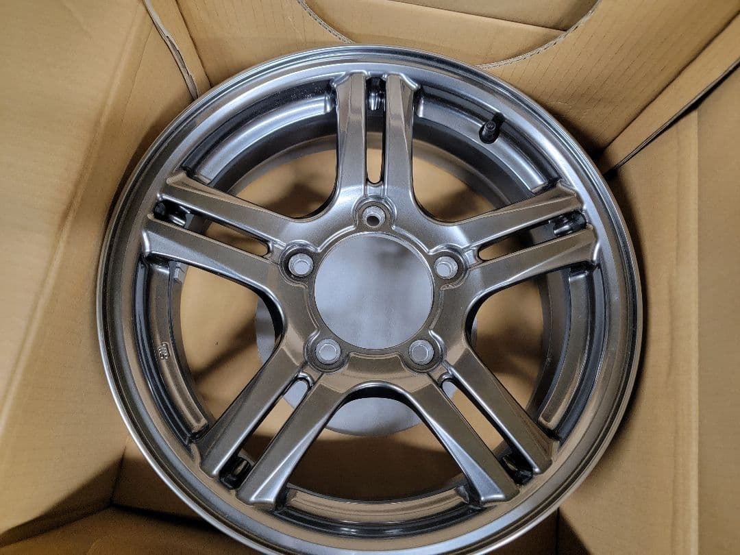 N*u様 新車外し スズキ ジムニー ランドベンチャー 純正 16インチ AW