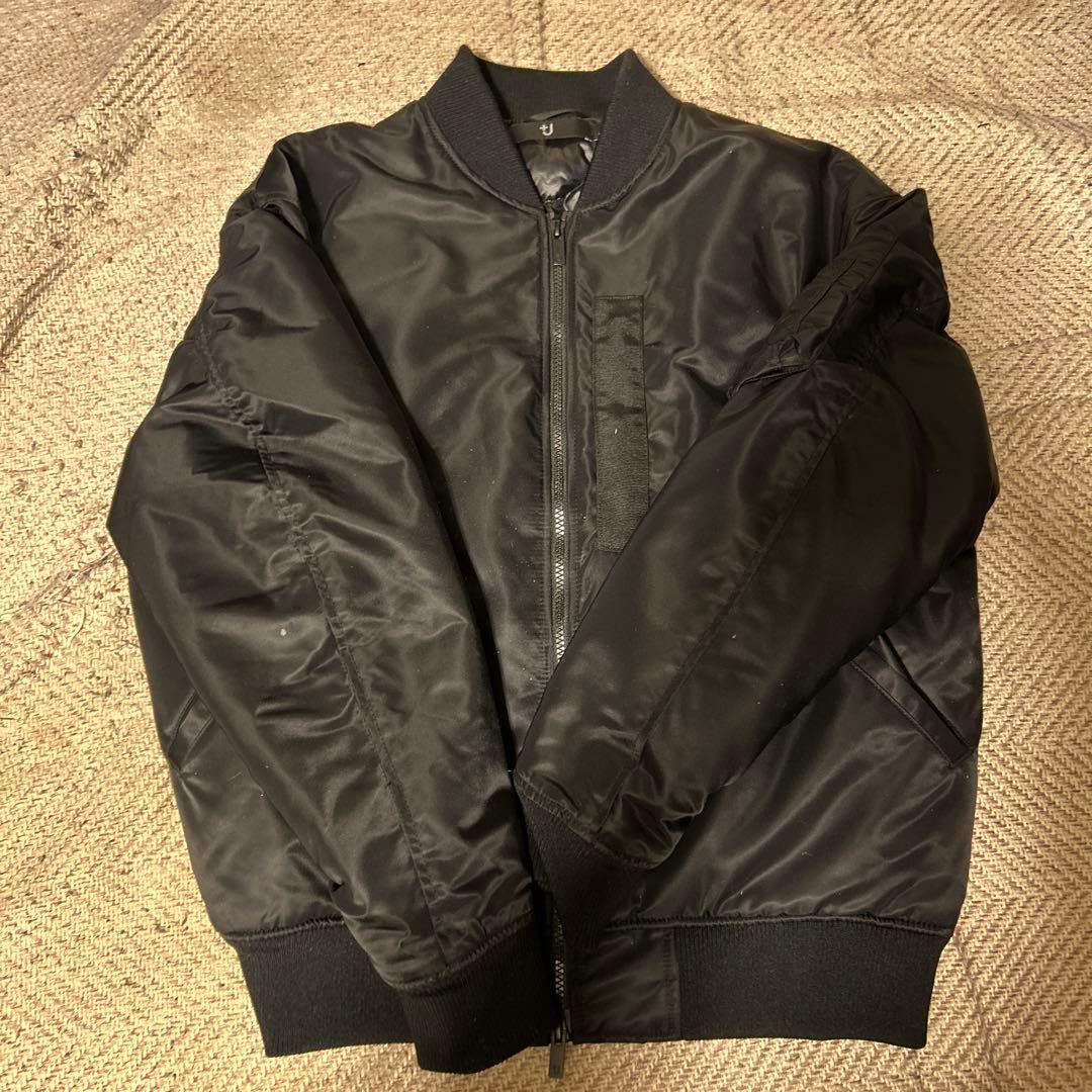 格安美品UNIQLO+JハイブリッドダウンMAー1