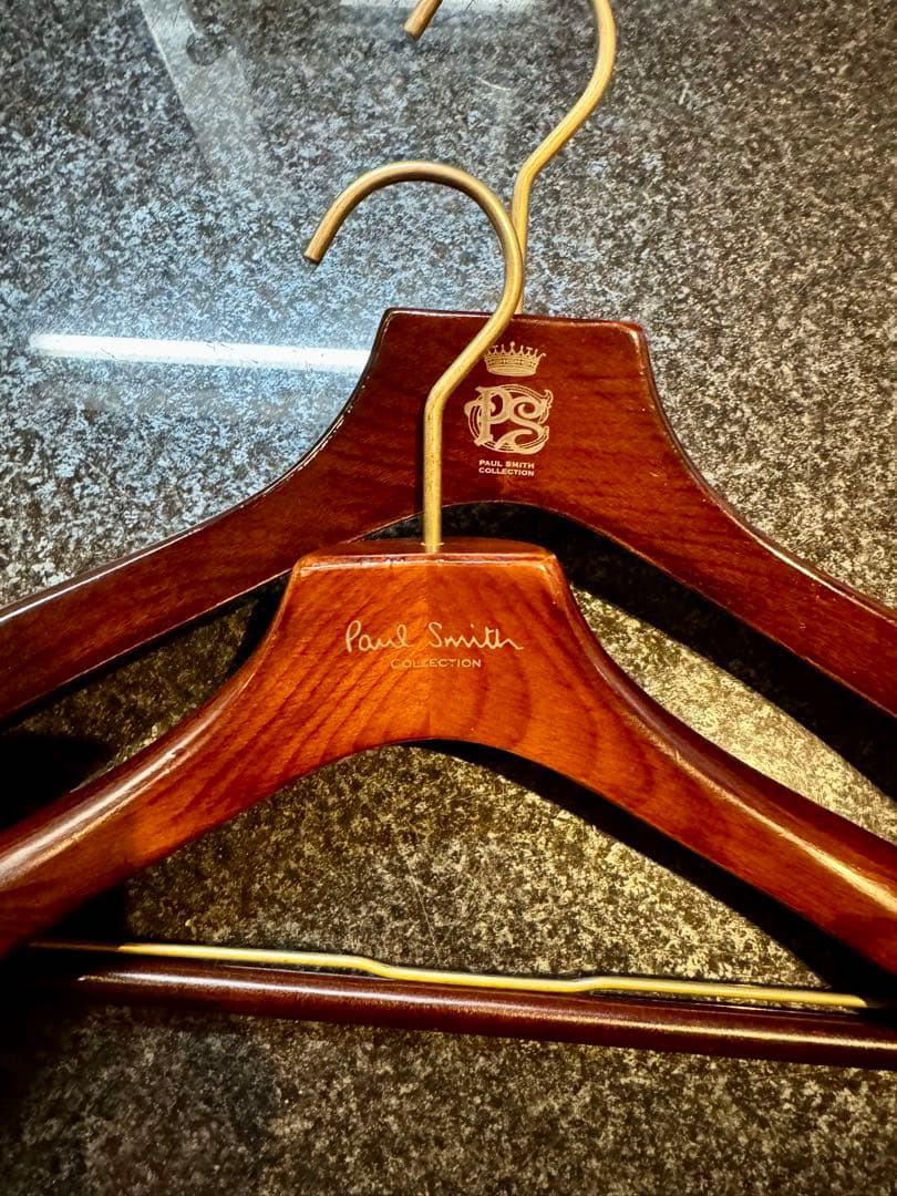 L*e様 激レアPaul Smith Collection 木製ハンガー 2本セ