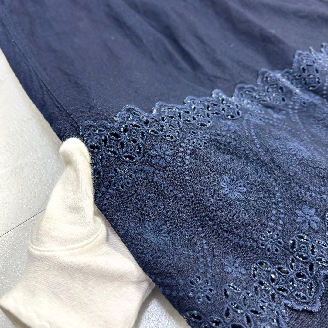 極美品 45R カットワークのチロルドレス インディゴ ロングワンピース