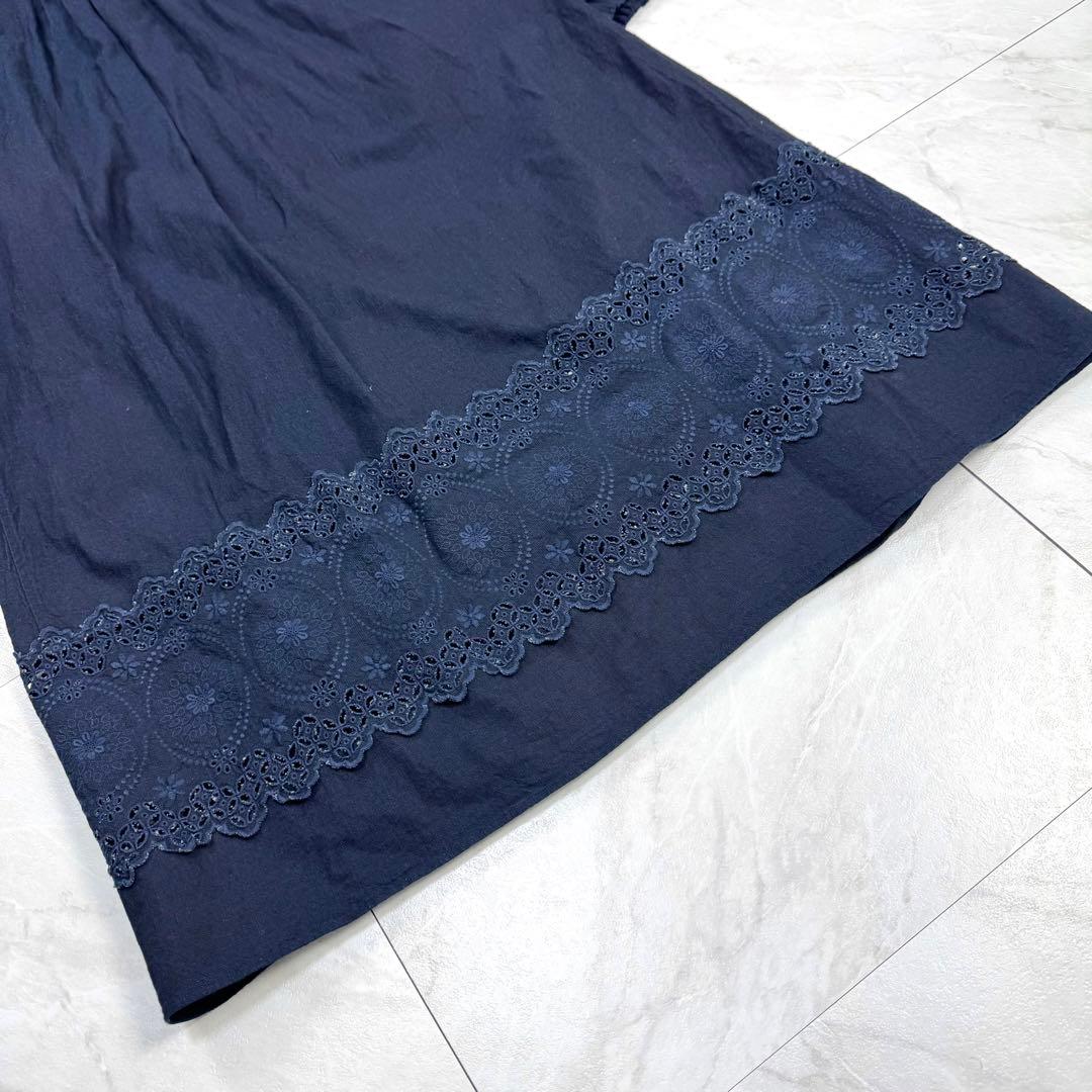 極美品 45R カットワークのチロルドレス インディゴ ロングワンピース