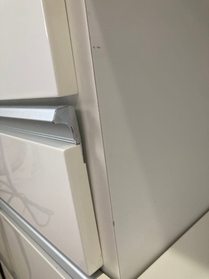 ニトリ　キッチンボード　上部ガラス扉付き