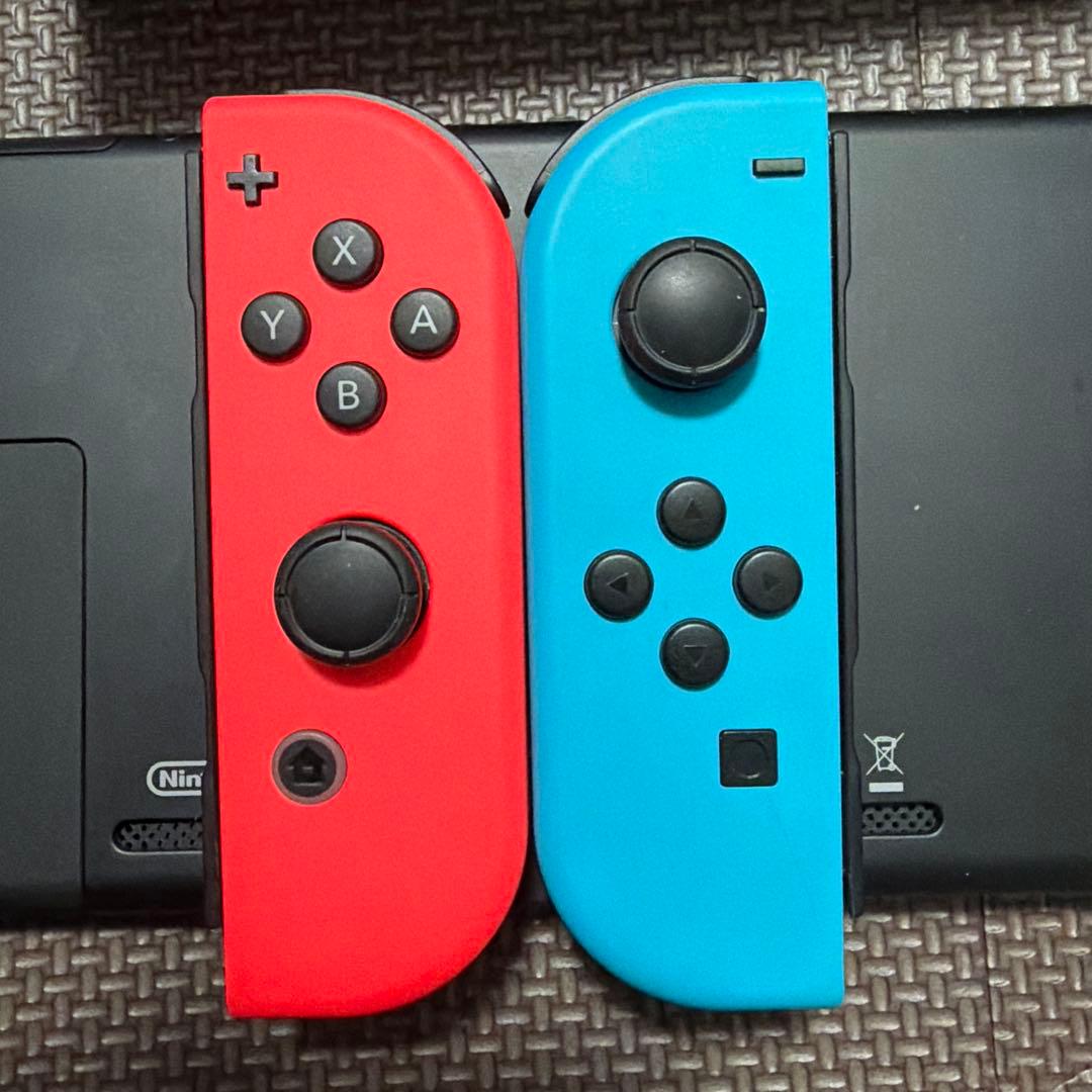 Nintendo Switch 本体 青/赤 付属品付き　箱あり