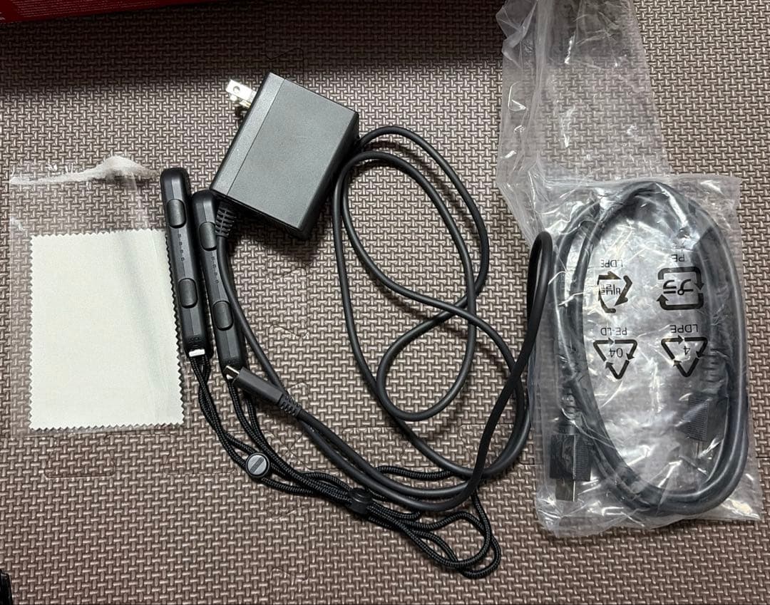 Nintendo Switch 本体 青/赤 付属品付き　箱あり