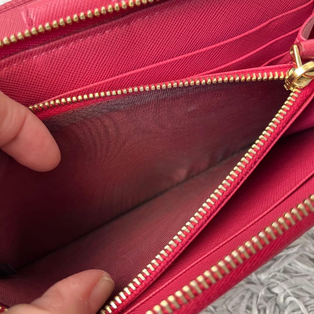 良品✨PRADA 大容量　長財布　オーガナイザー　サフィアーノ　メタルロゴ