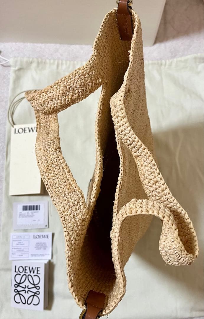 LOEWE スリットバッグ　ミニ