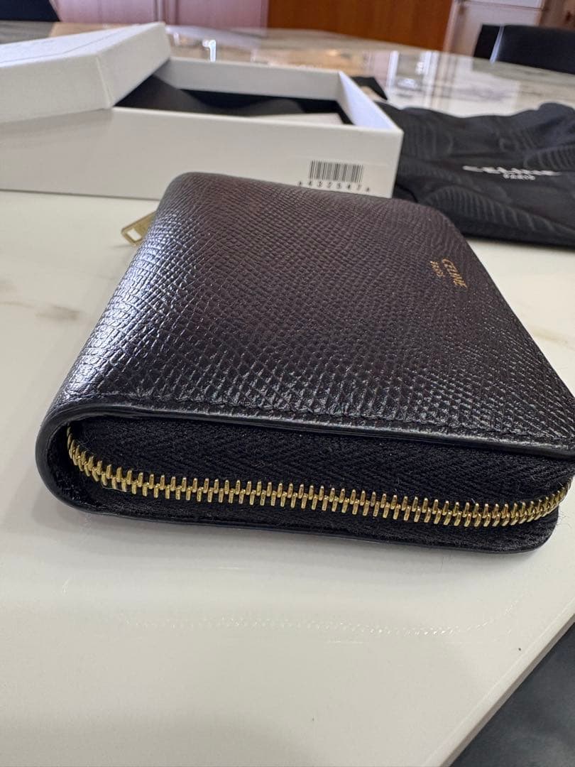 CELINE ブラックレザー 二つ折り財布