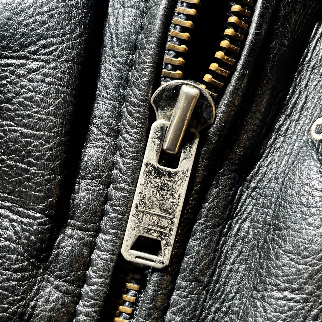 AVIREX 50周年記念モデル 刺繍　本革 レザー スタジャン アーチロゴ