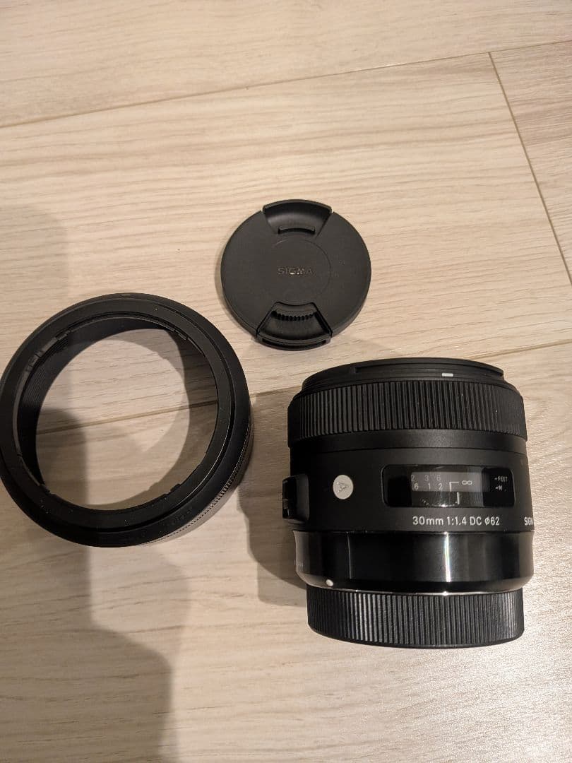 30mm f1.4 SIGMA 単焦点レンズ　EFマウント
