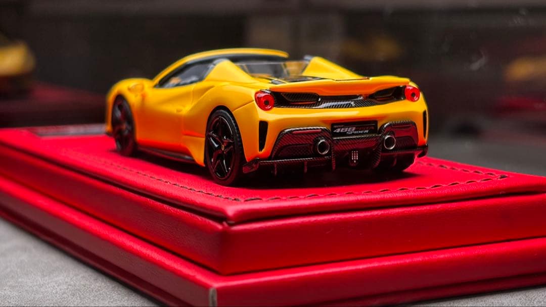 超希少　rotating wheel 1/64 フェラーリ488ピスタスパイダー