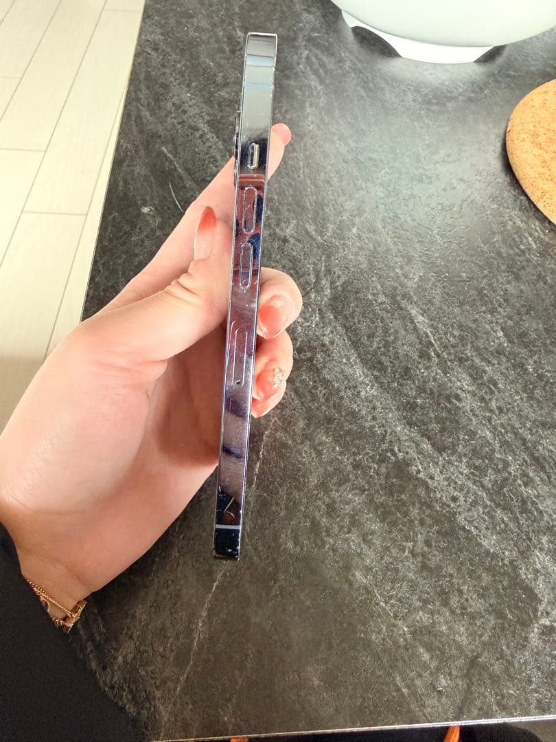 i P hone 13 pro 256G ガラス割れあり　擦り傷あり