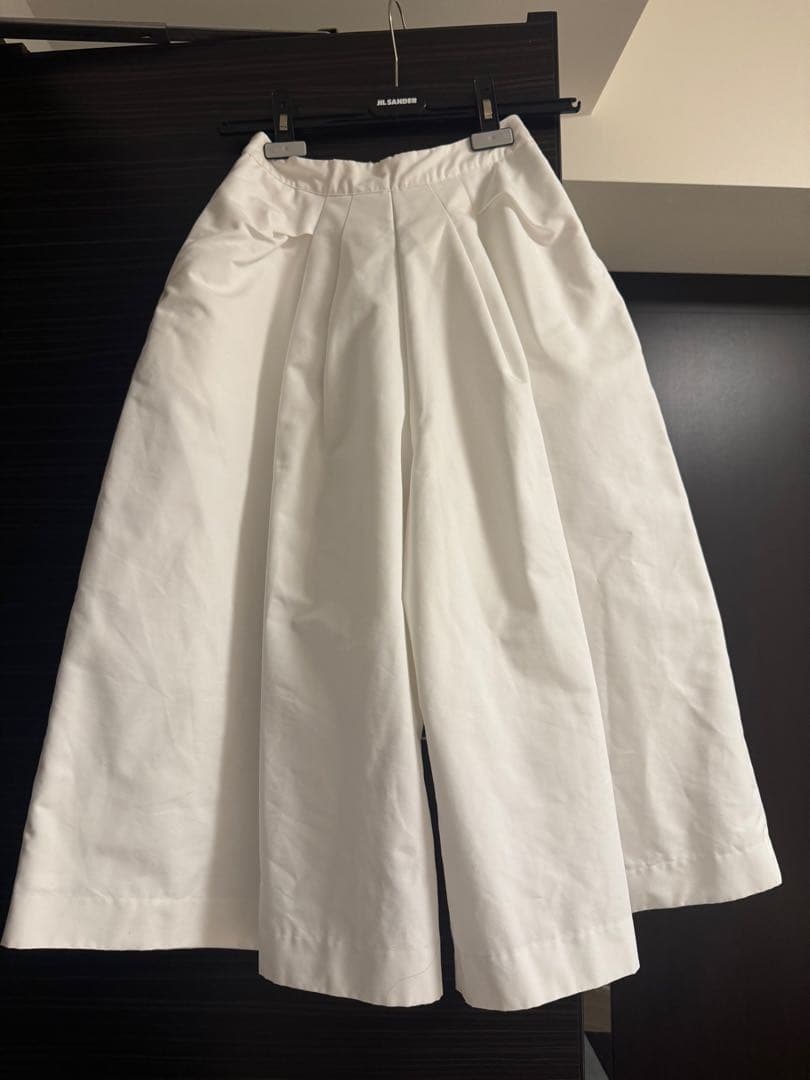 Nala ドレスパンツ　伊勢丹新宿店限定ホワイト　スイムウェア　美品