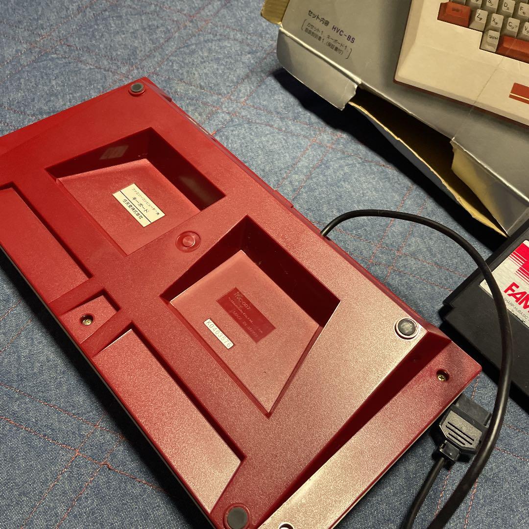 【処分品】ファミリーコンピュータ 専用　ファミリーベーシック ジャンク扱い