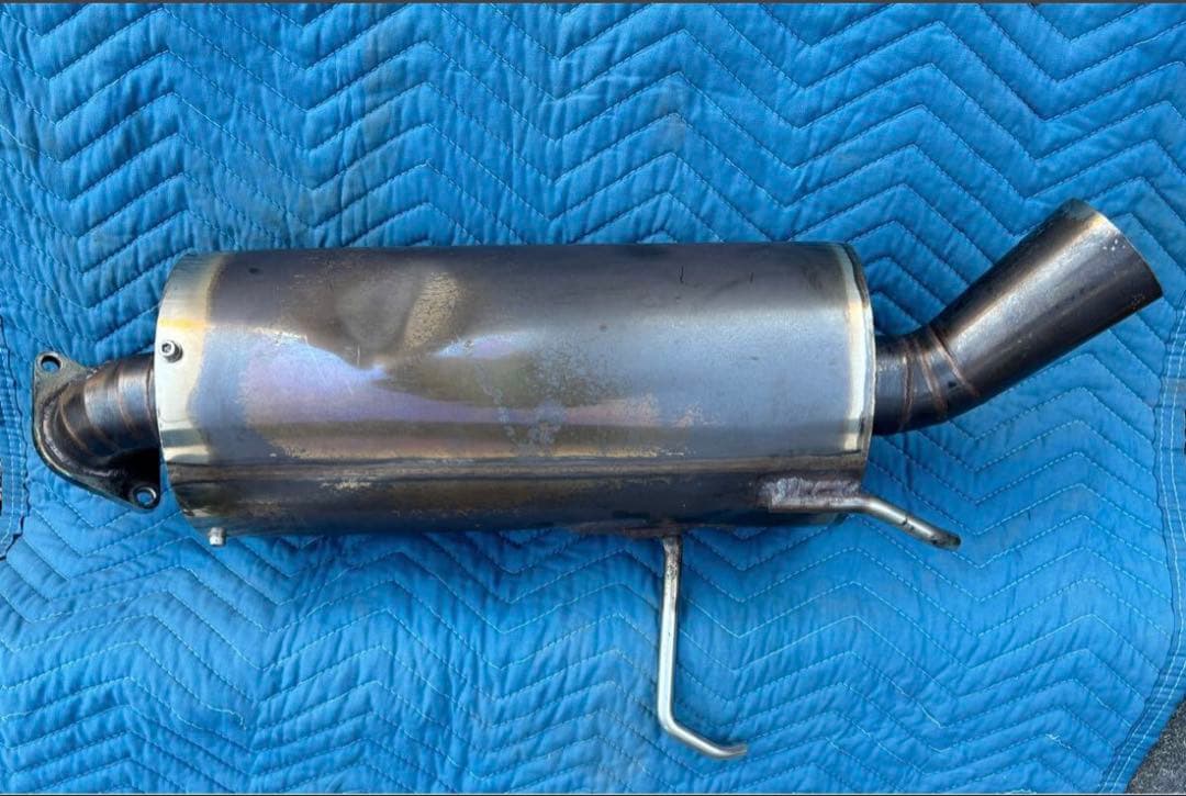 け*ん様 NCロードスター ピットクルーレーシング マフラー