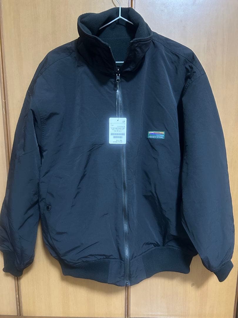 マウンテンパーカー 裏フリース　リバーシブル ブルゾン ブラック　フリーサイズ