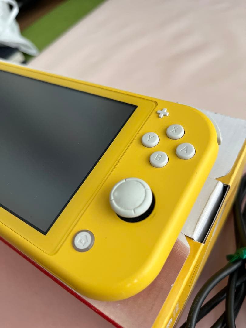 【故障あり】Nintendo Switch Lite イエロー 本体