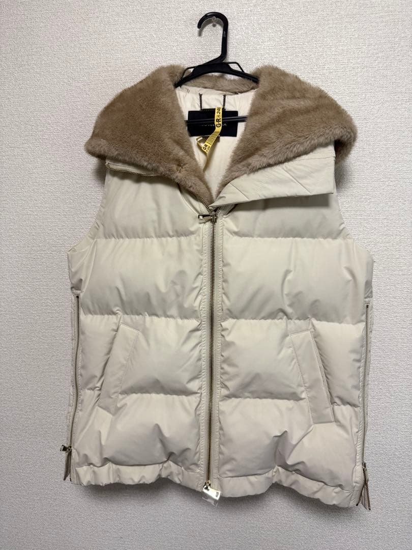 アパルトモン LOU ANDREA/ルーアンドレアFAKE MINK VEST